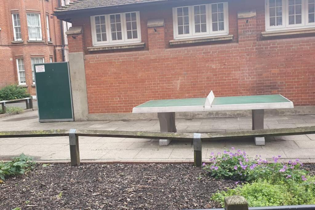Central 1 Bedroom Apartment *Zone 1* Elephant And Castle 伦敦 外观 照片