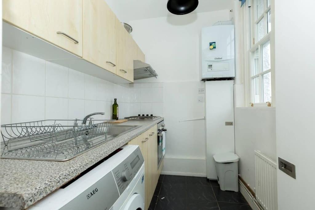 Central 1 Bedroom Apartment *Zone 1* Elephant And Castle 伦敦 外观 照片